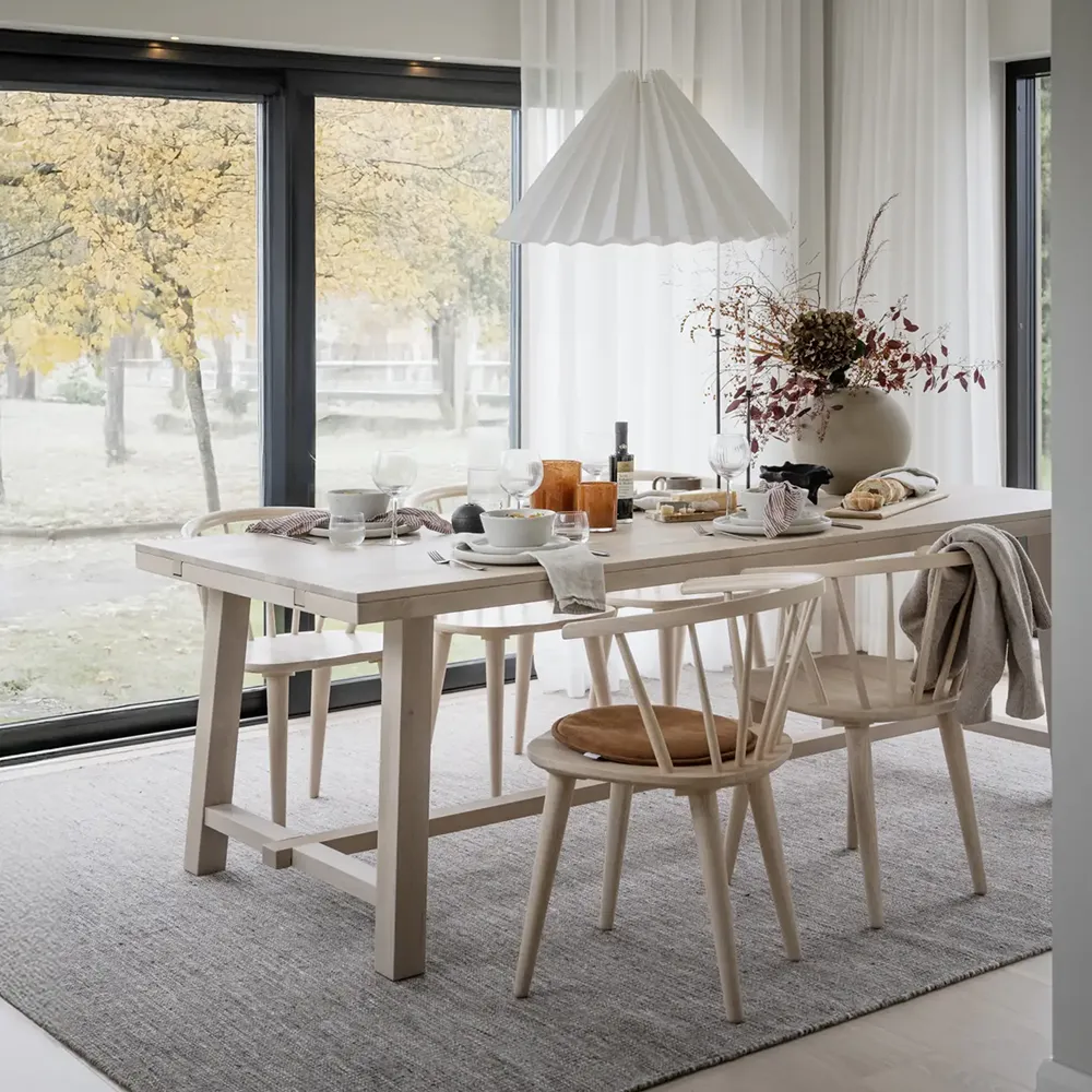 Carmen dining chair white pigmented