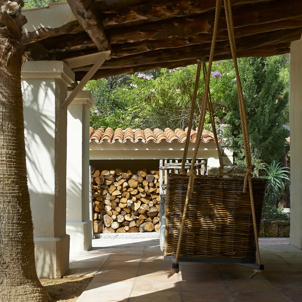 Rustic Rattan Can Carlos Outdoor Hanging Sofa