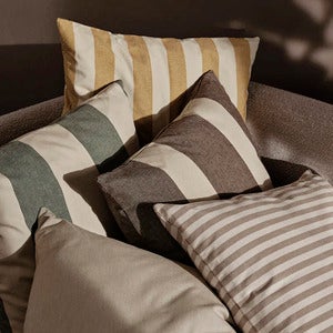 Strand Outdoor Cushion Dark Lichen/Parchment