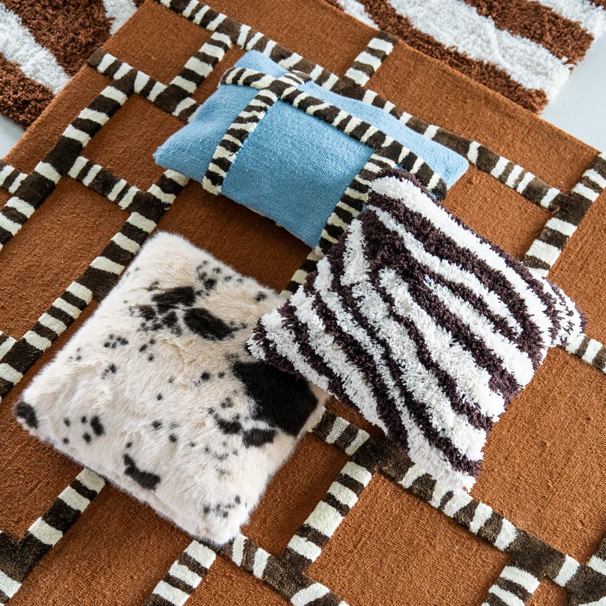 Decorative Cushion Cowy 50x50 cm Beige