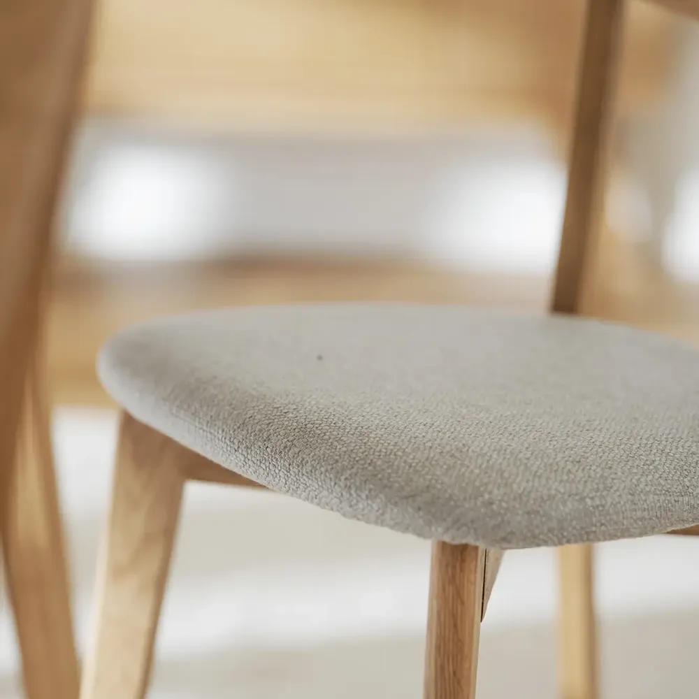 Ami dining chair oak/gray-beige fabric