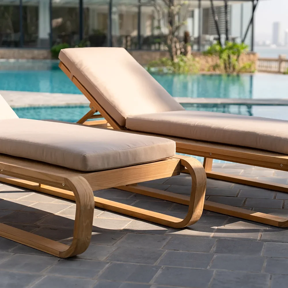 Bålamöllan sun lounger cushion white