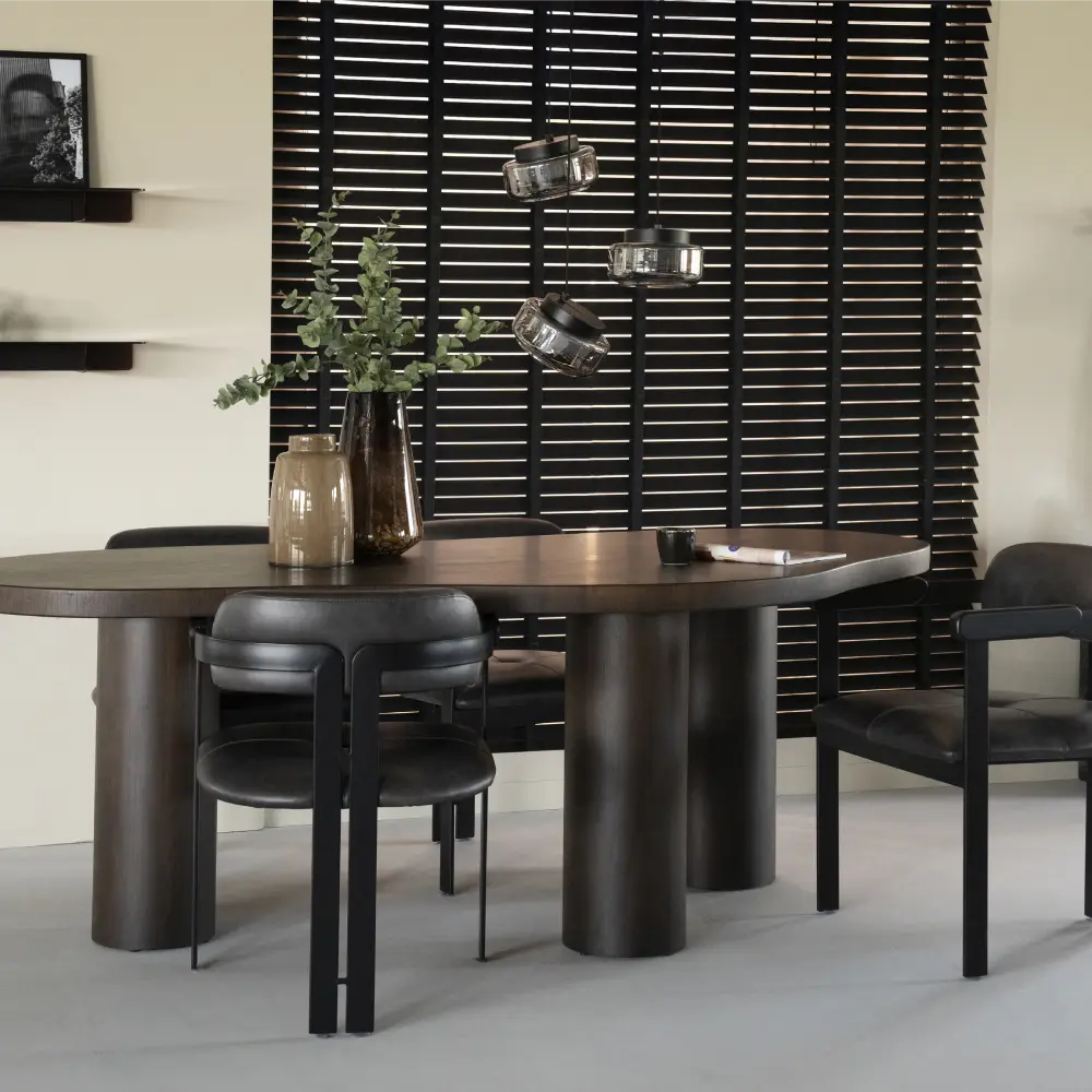 Bobbie Dining table