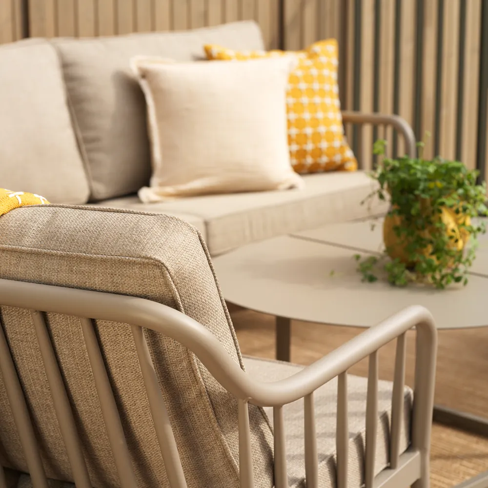 Coleville lounge set