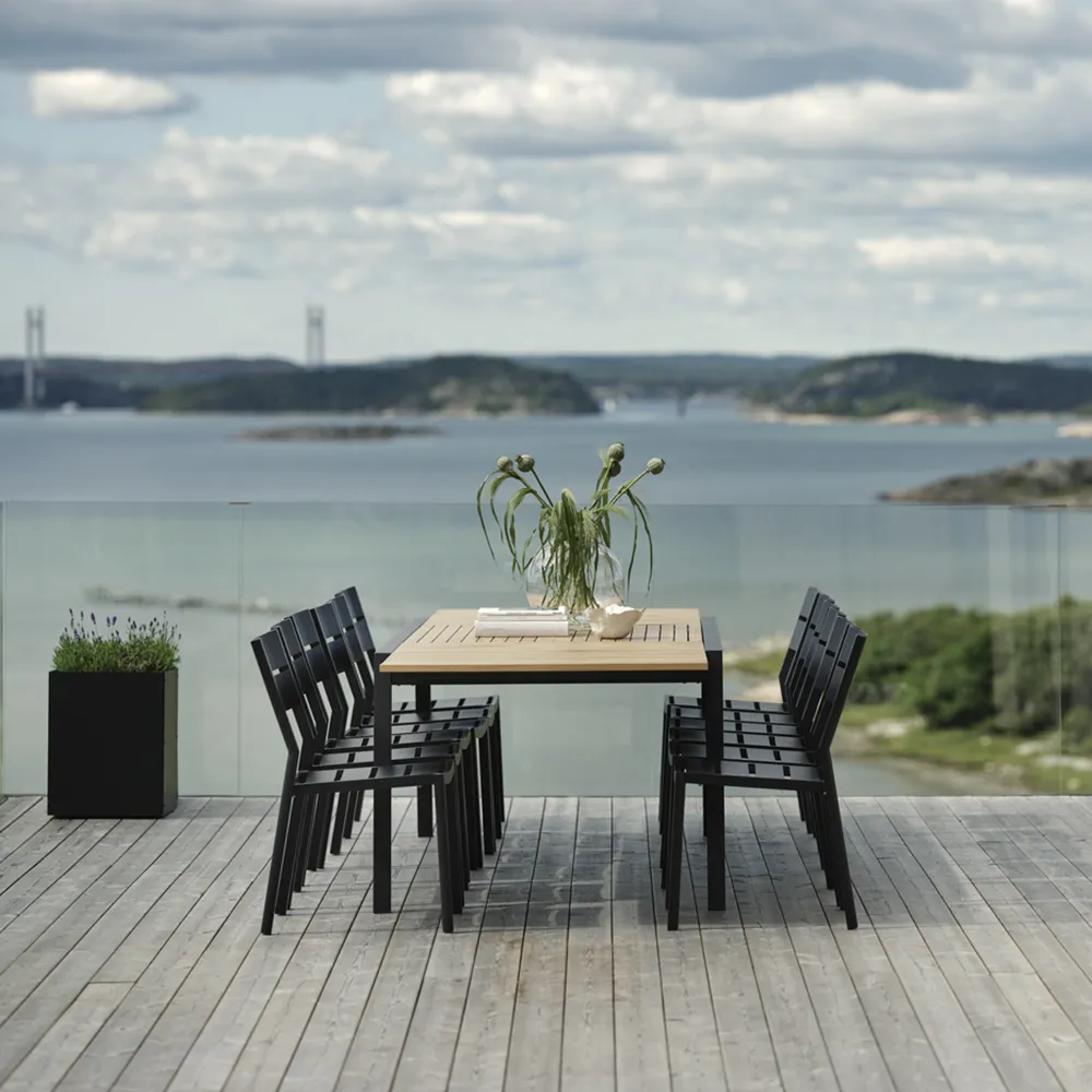 Delia/Nous dining set