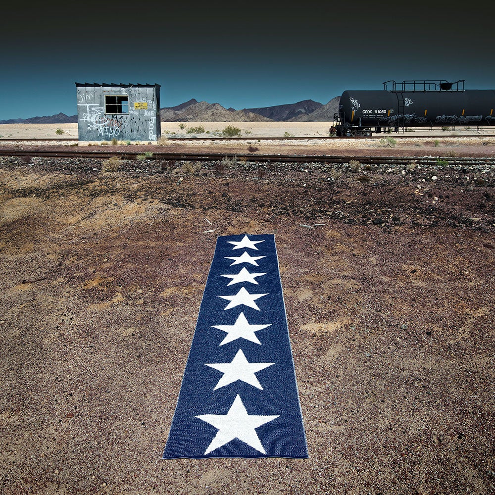 Viggo Carpet 70x350 cm one dark blue / vanilla