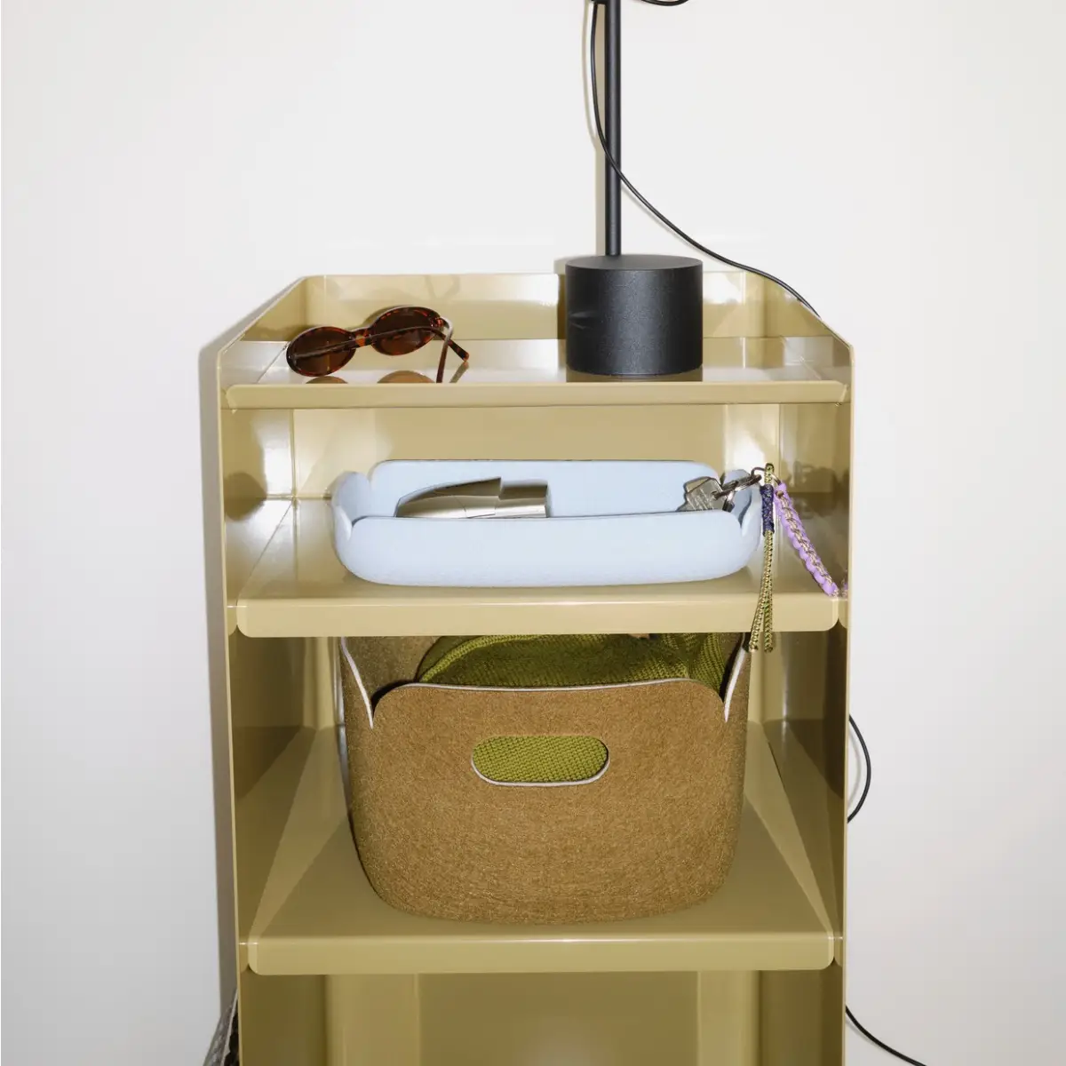 Folded Trolley H 61,5 cm Drawer - Drawer w. lock - Dark Beige Green