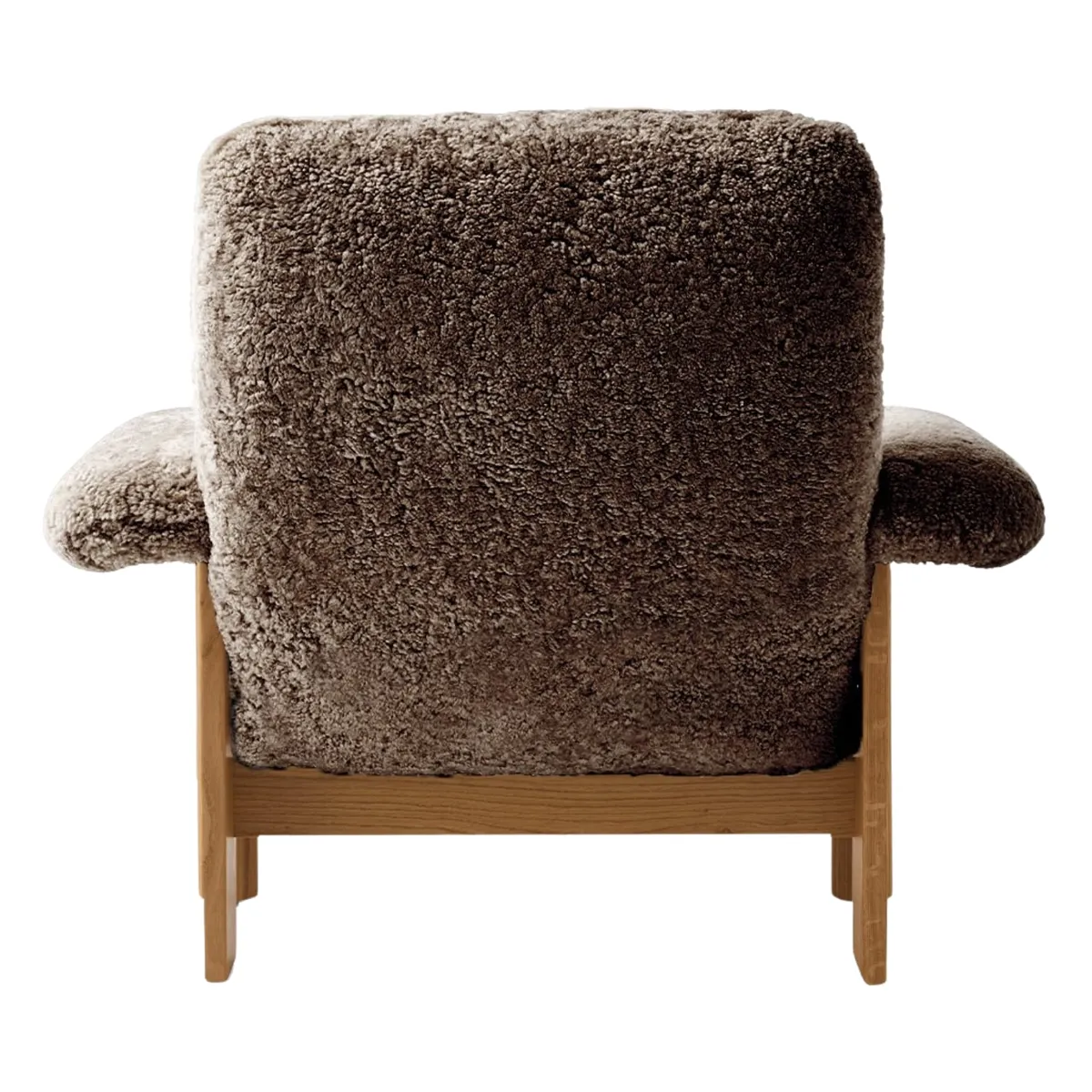 Brasilia Lounge Chair Fully Upholstered High Back Four-Leg Base Solid Oak Natural Sheepskin Nevotex Sahara