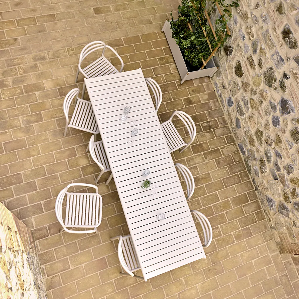 Bliss Dining table 81x81 cm Sand