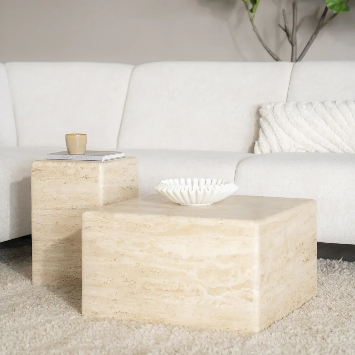 Donta Coffee table