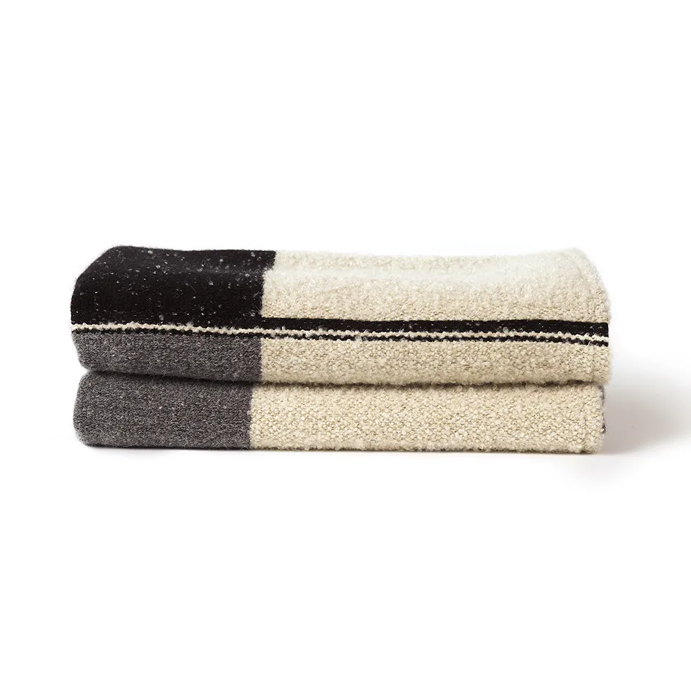 Urban throw 195x140 cm