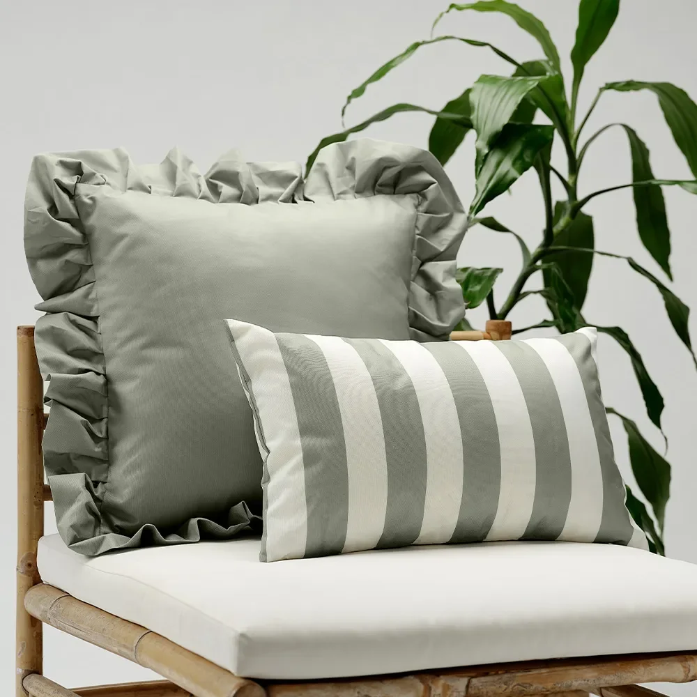 Ornamental cushion with ruffle 45x45 cm Green