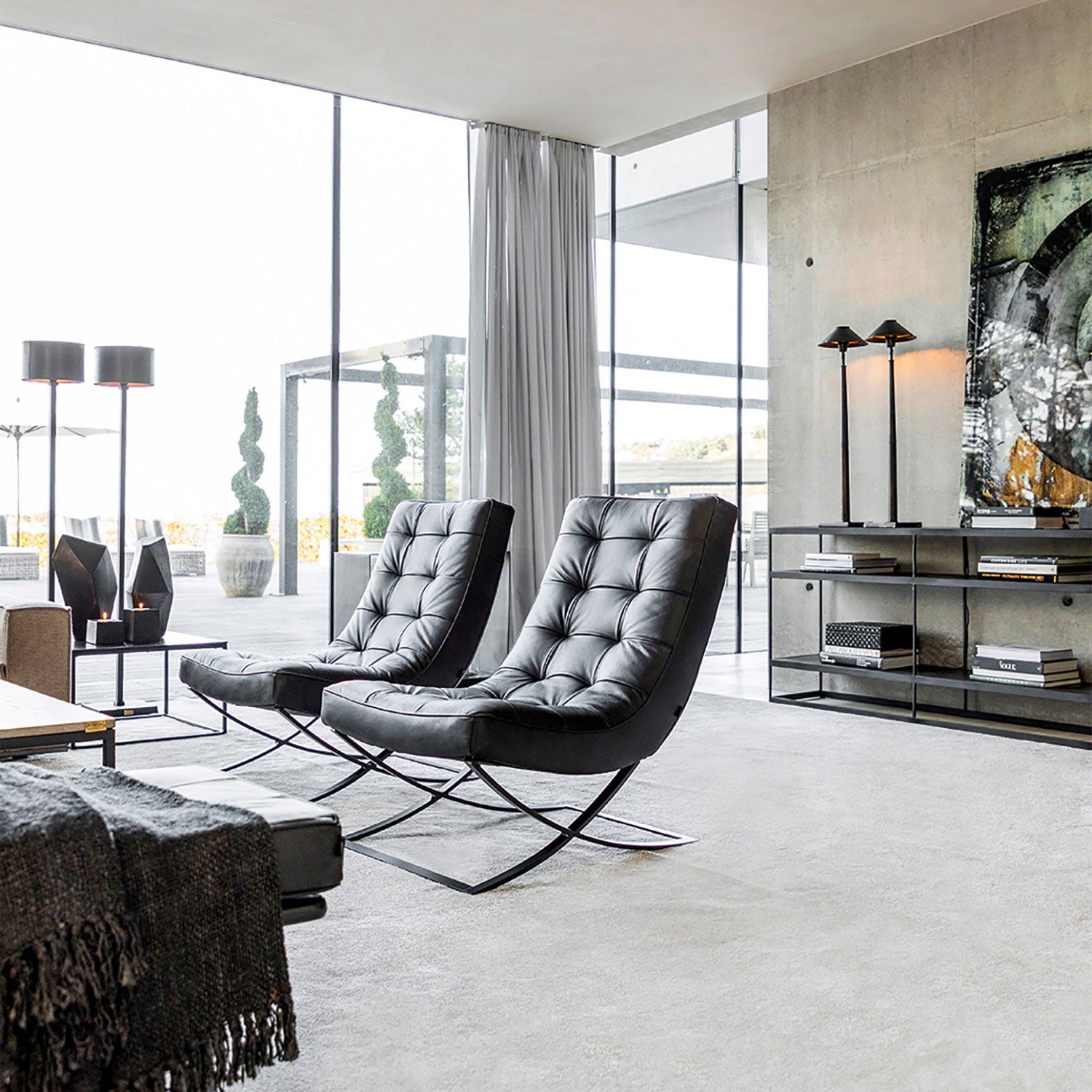 Brody armchair black