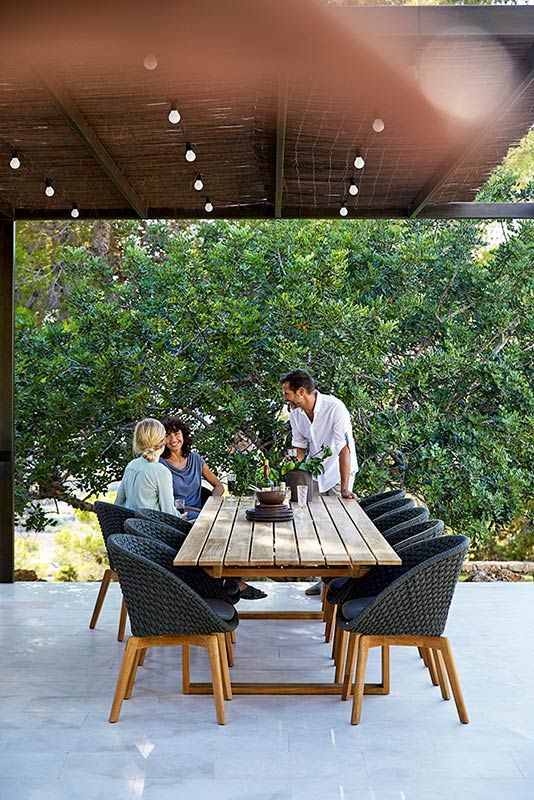 Peacock Armchair Dark grey