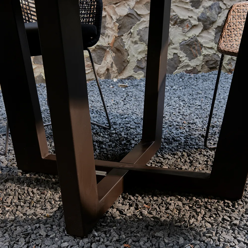 Bondi Beach Dining table Ø140 cm