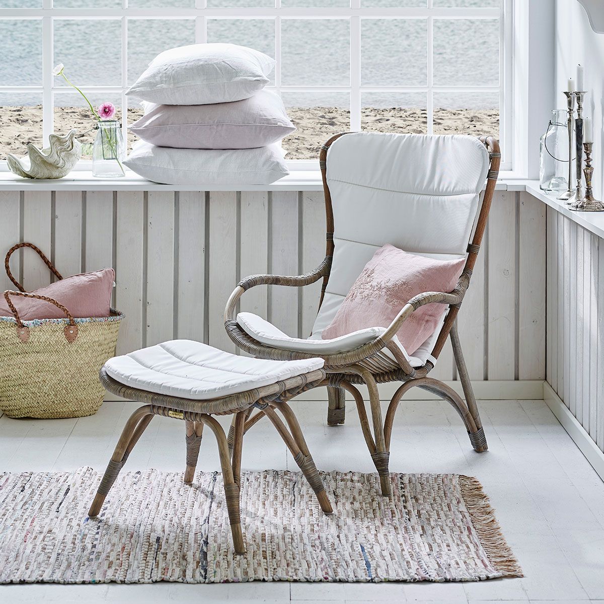 Monet Rattan armchair Taupe