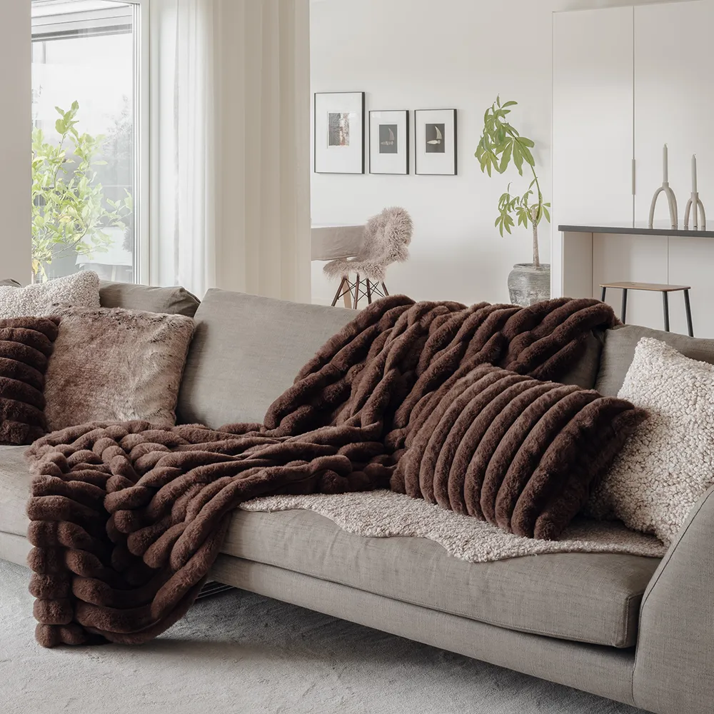 Wave ornamental cushion 45x45 cm Darkbrown