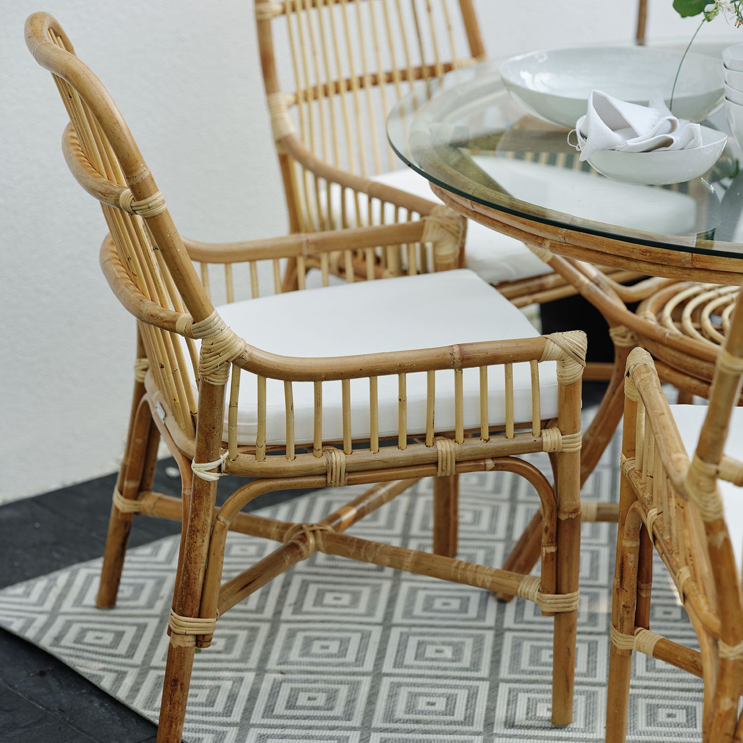 Vallda dining table 120 cm natural