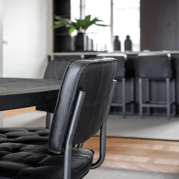 Josh & Carlos dining set