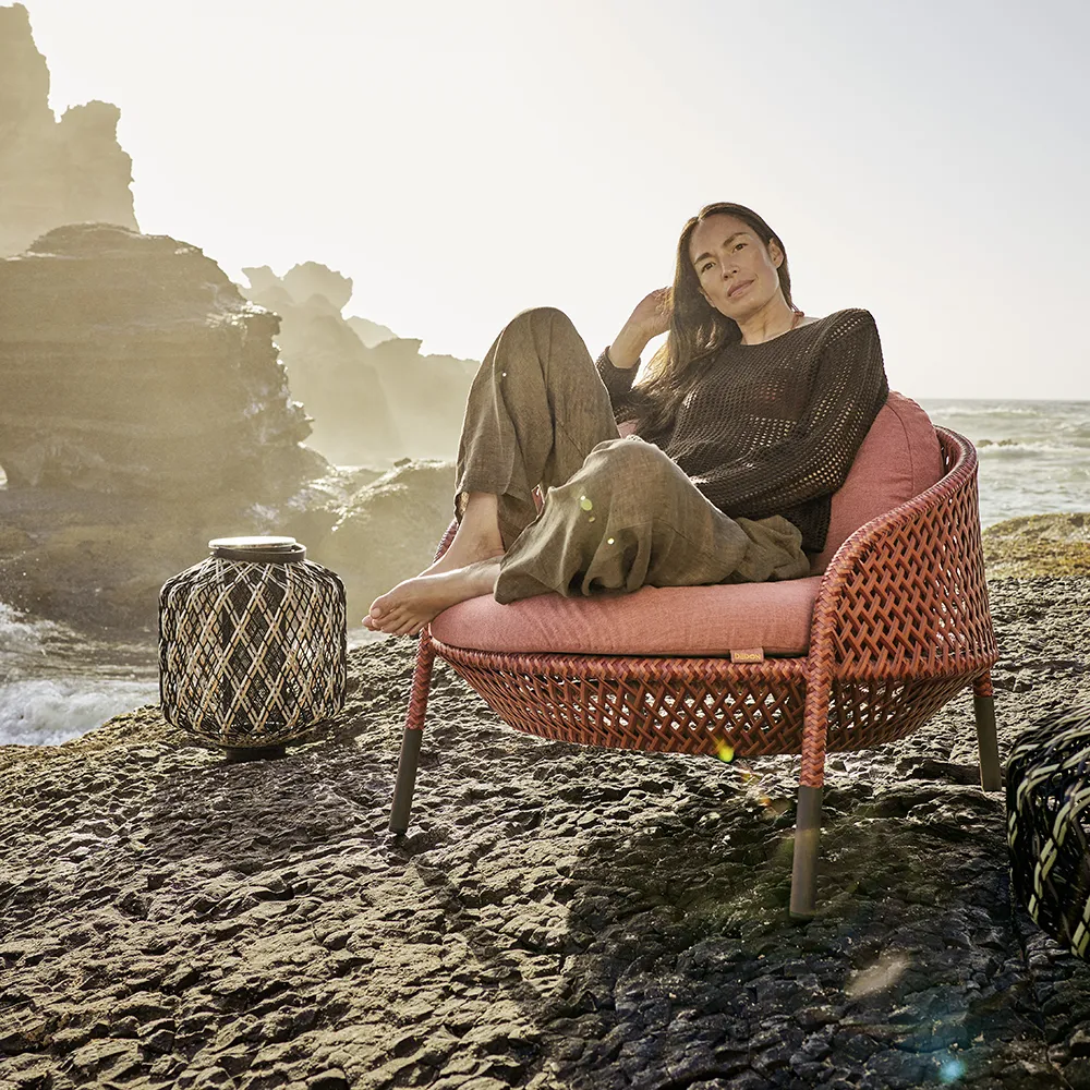 AHNDA lounge chair AB7 vulcano 0305 elemental 0105