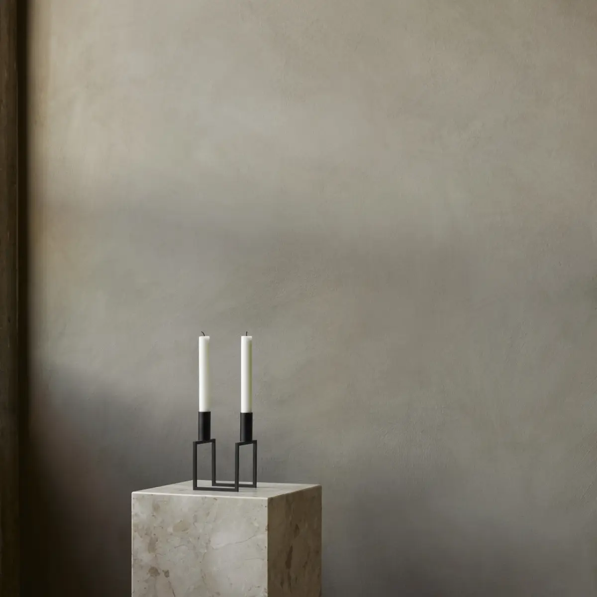 Kubus Candleholder Line - White