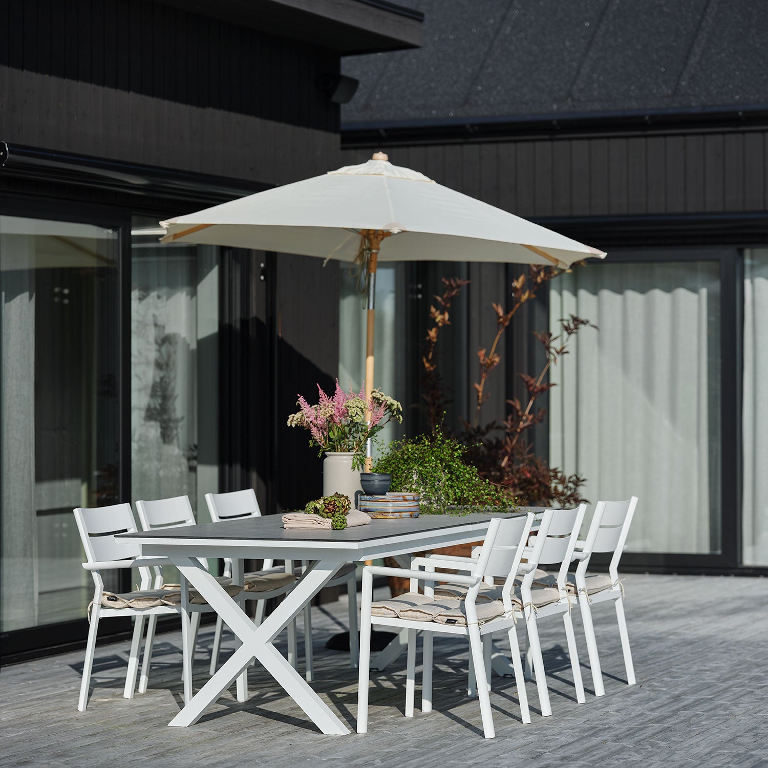 Delia armchair white