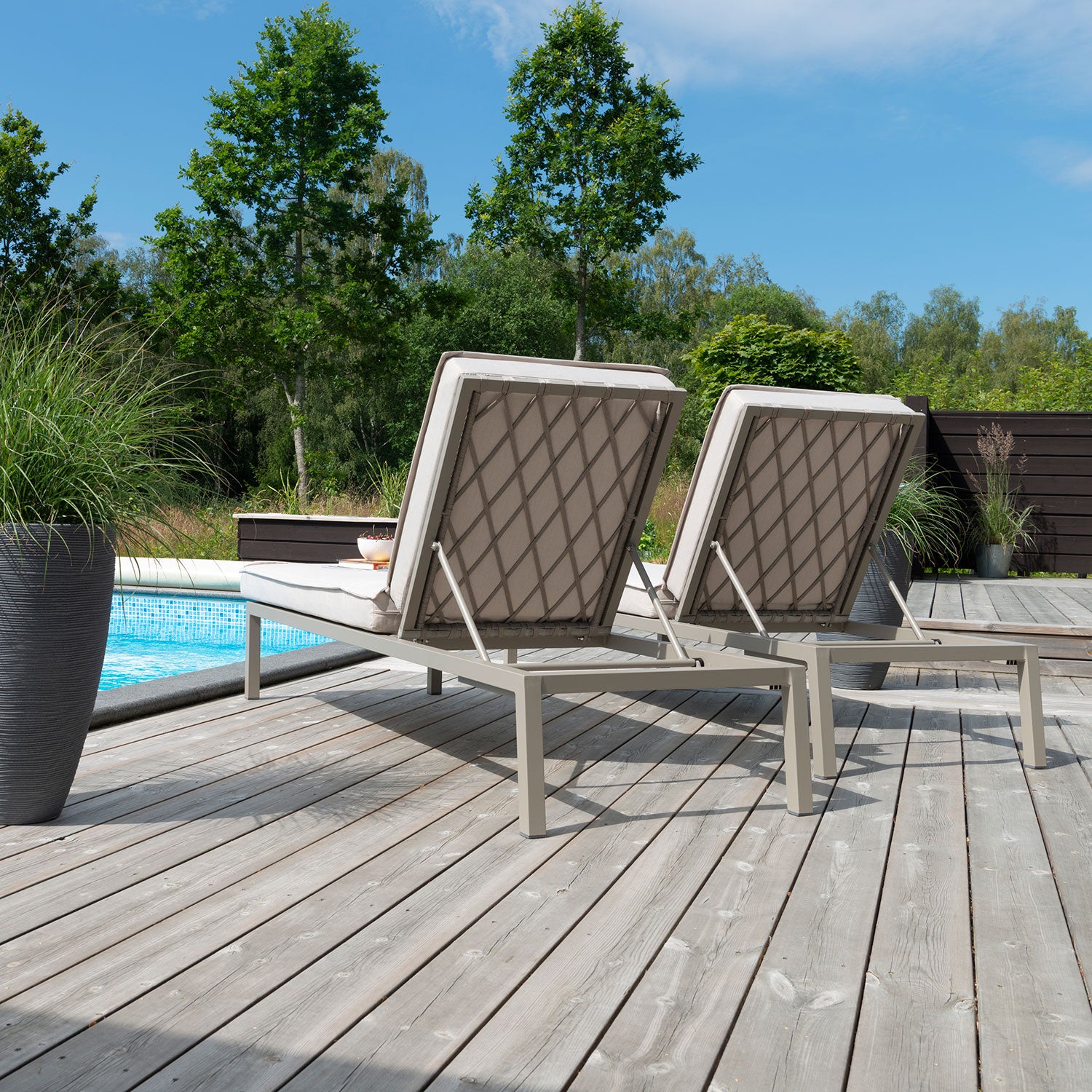 Jet Set Sunbed Beige 