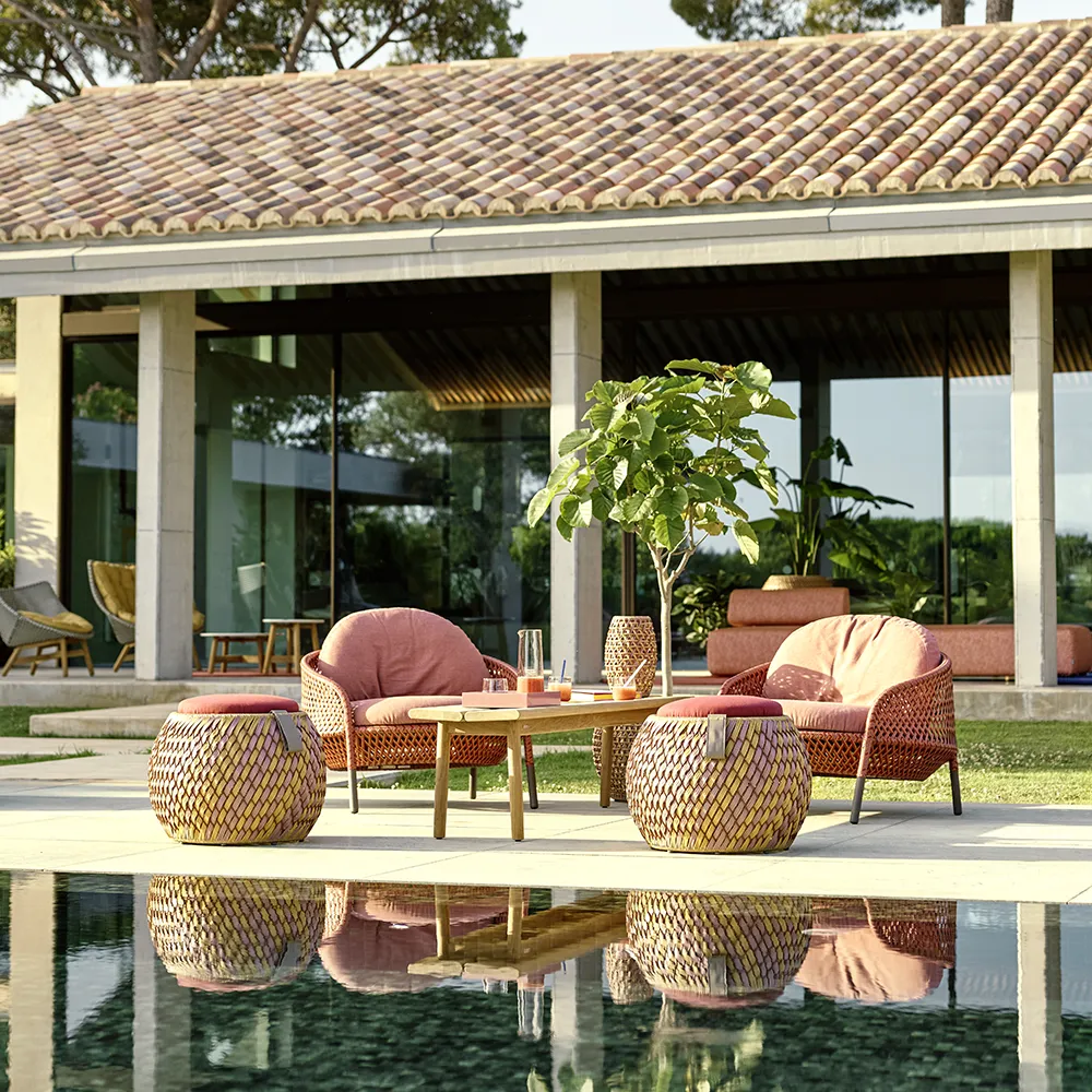 AHNDA lounge chair AB7 vulcano 0305 elemental 0105