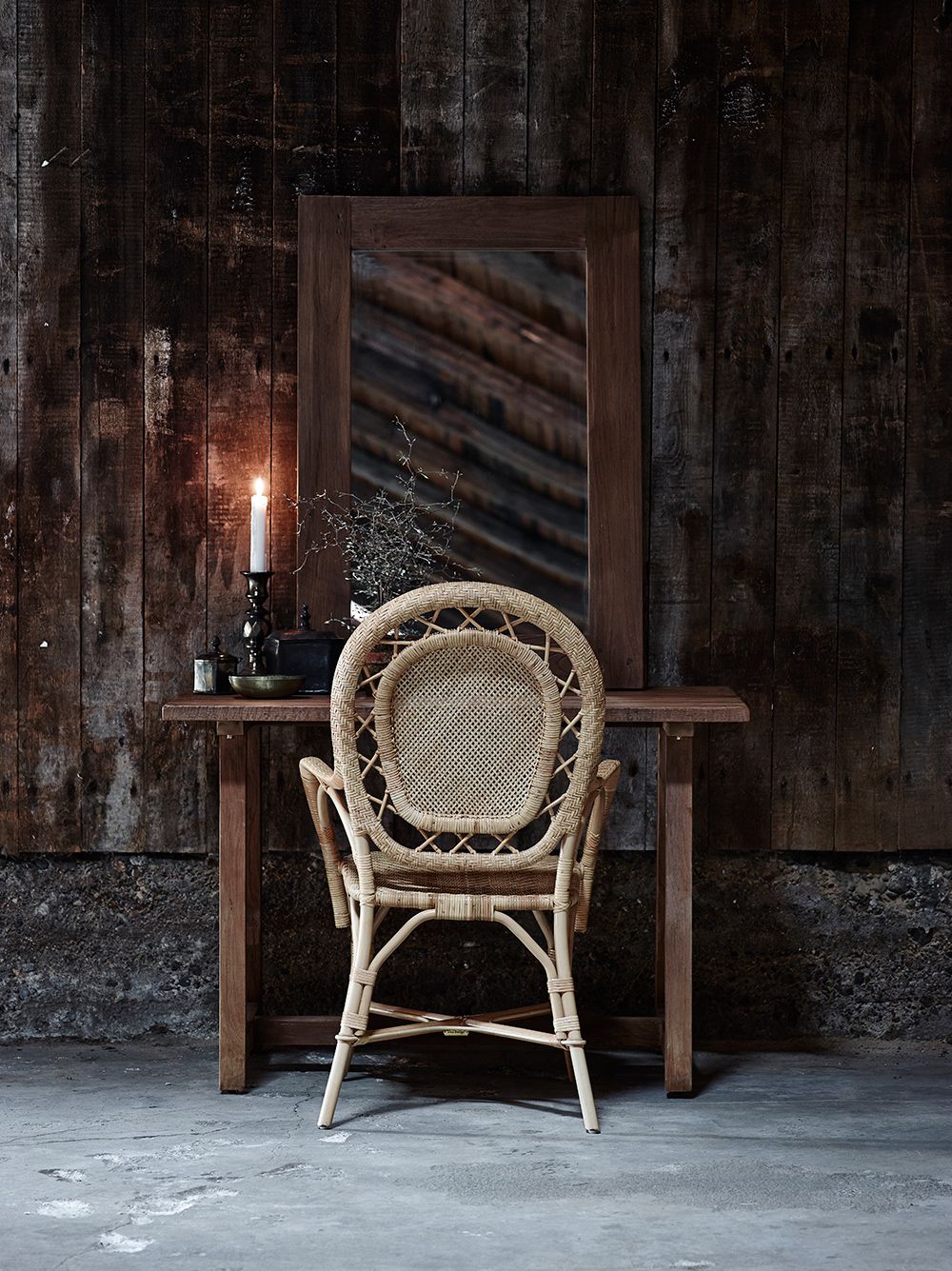 Romantica Wicker Chair Antique