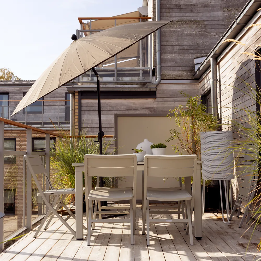 Lomma Small & Wilkie Dining Set