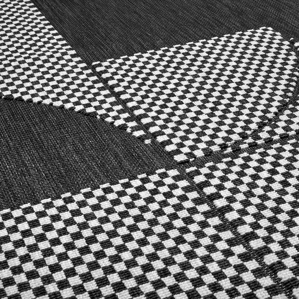 Carpretty petit jigsaw black/white outdoor rug