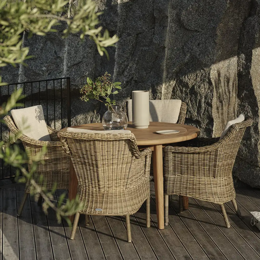 Lilja dining table 120 teak