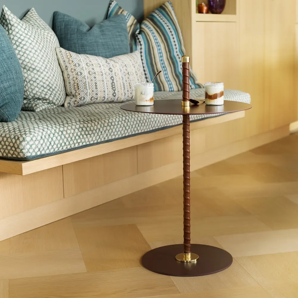 Cabaret side table Burgundy Leather, brass and steel