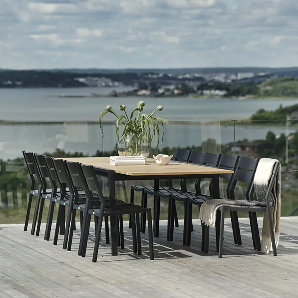 Delia/Nous dining set