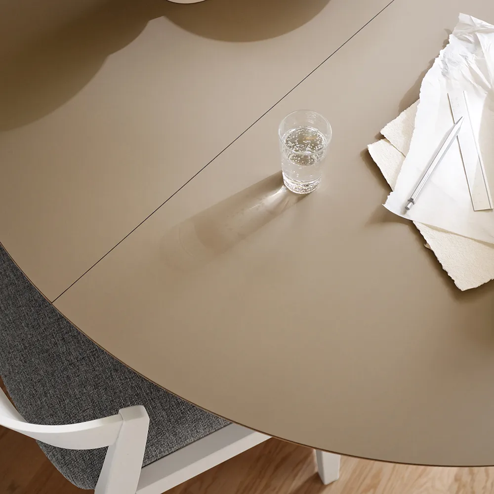 SM33 dining table white oiled oak nutmeg laminate