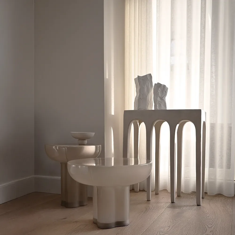 Bow Console - Birch