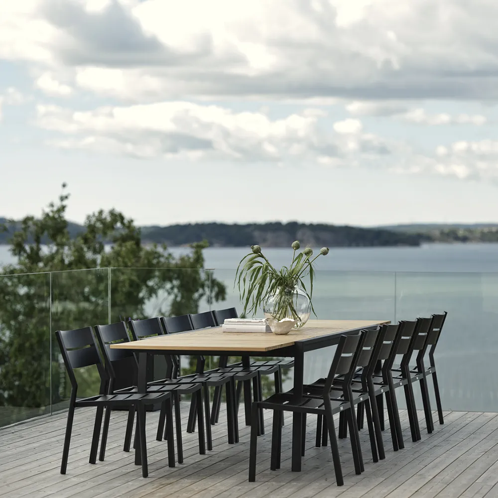 Delia/Nous dining set