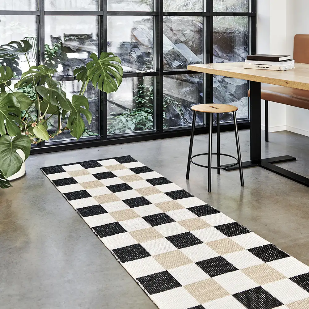 Pix Carpet 70x300 cm Black/Vanilla/Beige