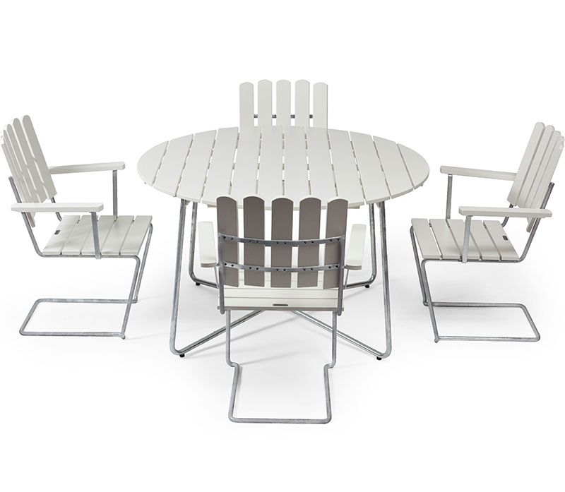 Table 9A 120 White lacquered Oak / Hot dip galvanised Frame