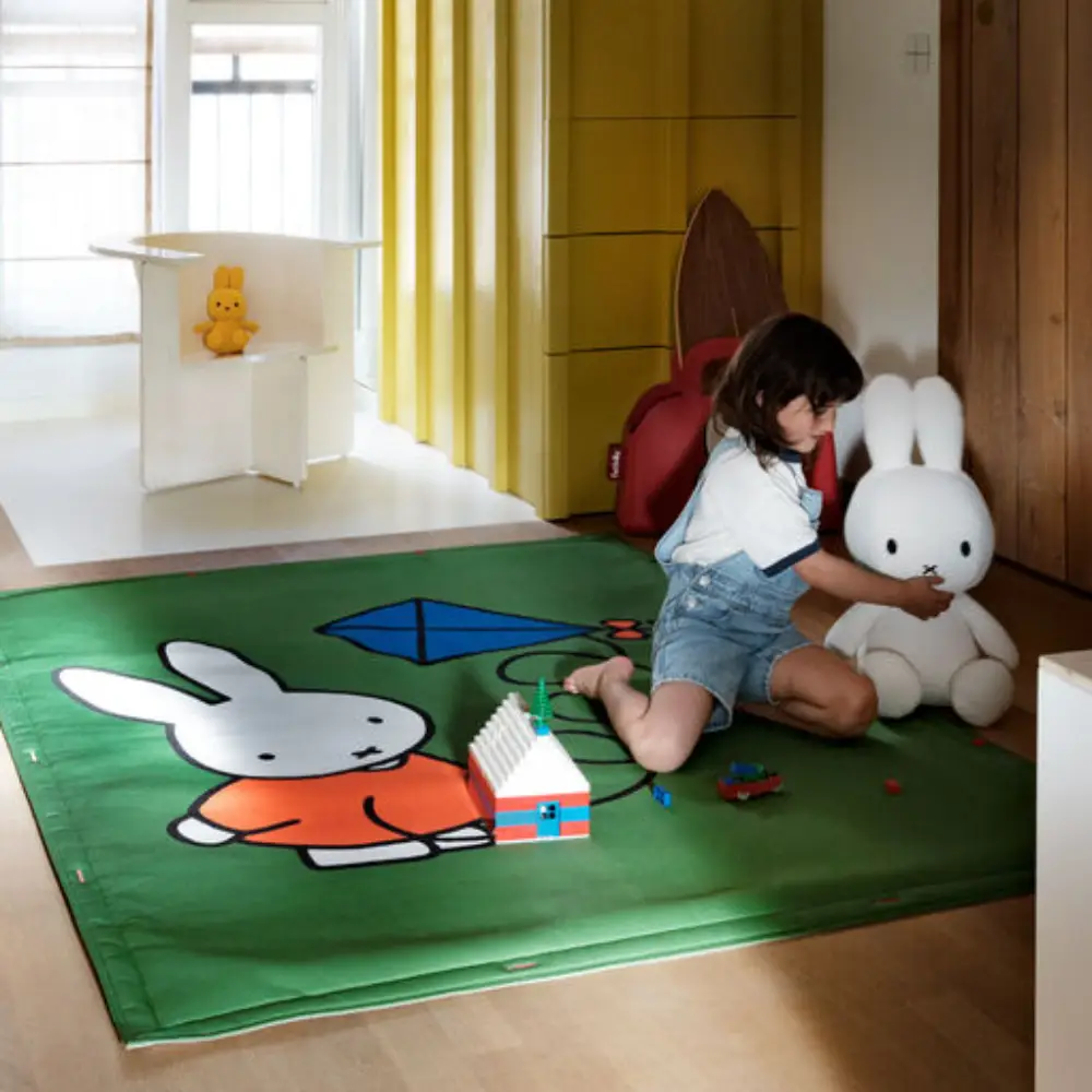 flying carpet x Miffy play mat 180x140 cm green