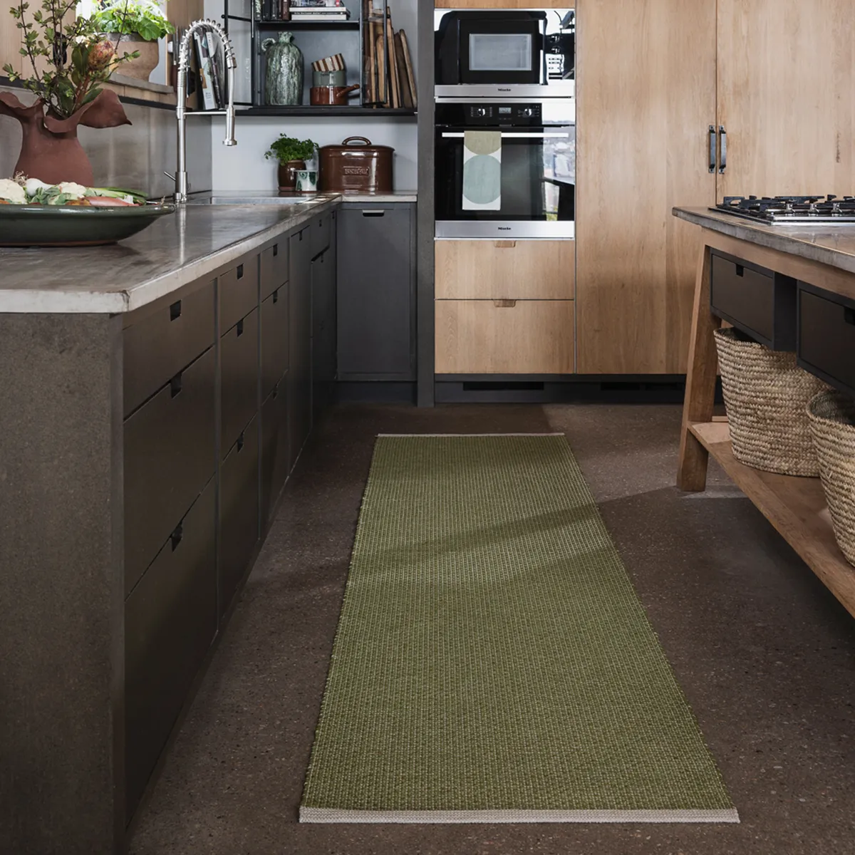 Washable Plastic Rug NILS Dark Olive 70x120 cm