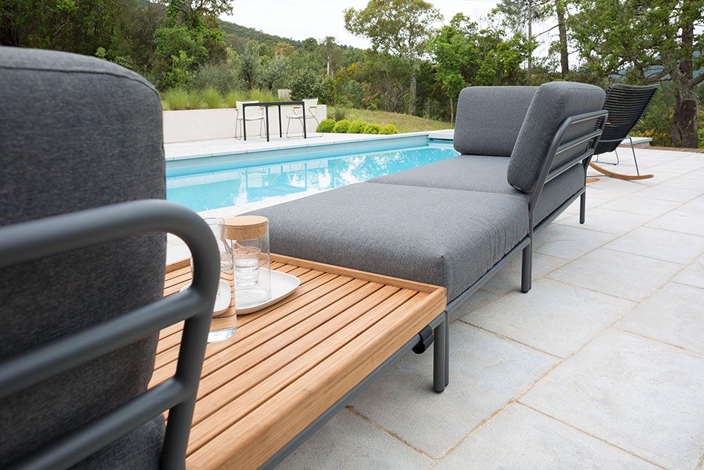 Level footstool 81x81 cm grey aluminium