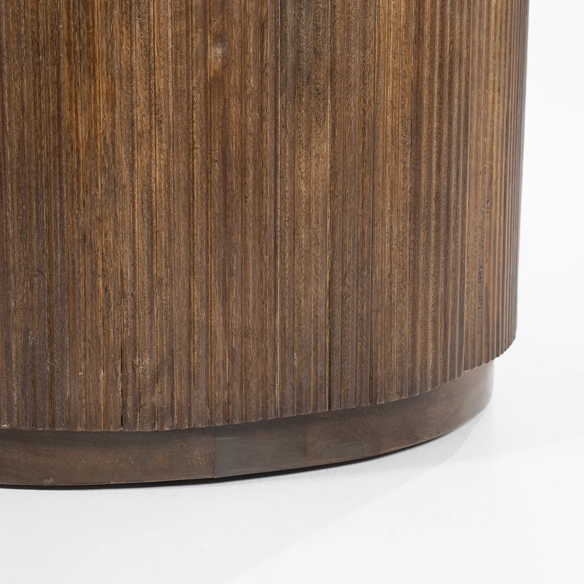 Mari Desk