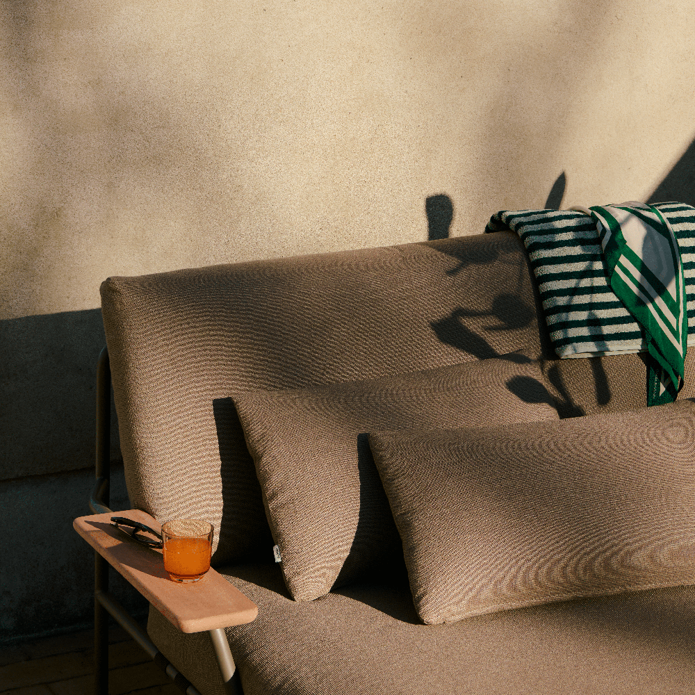 Loungebed Settle with Armrests Grey