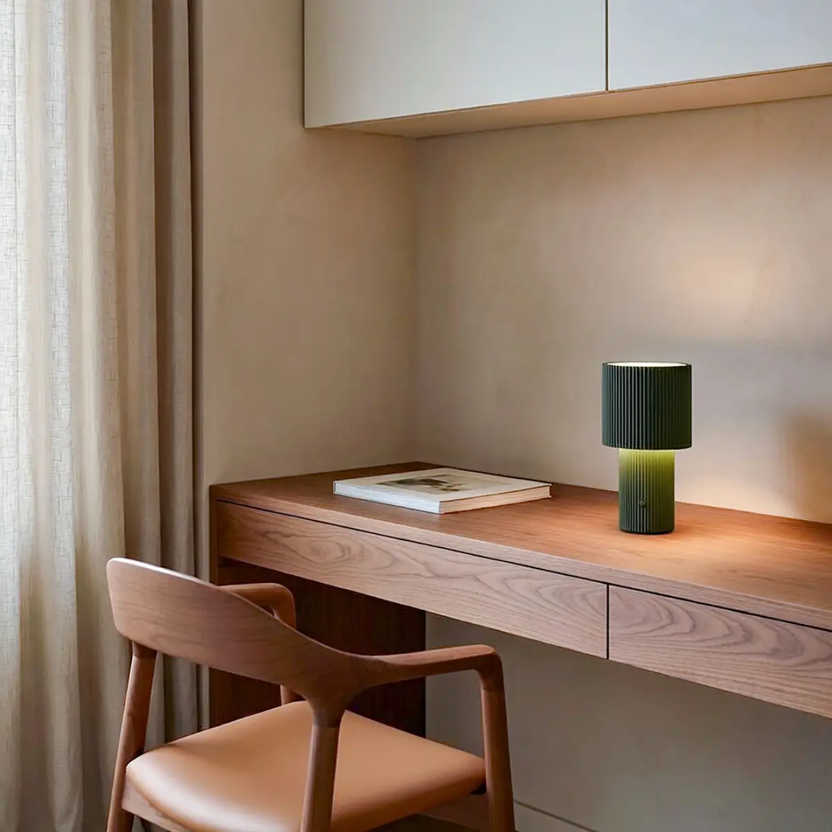 Iluma portable table lamp Ø12.2 x H22.1 cm Metal Olive green