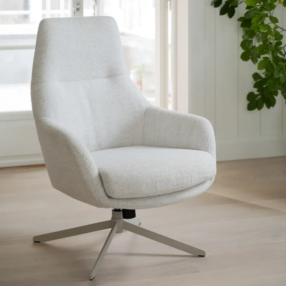 Conroe swivel chair light beige