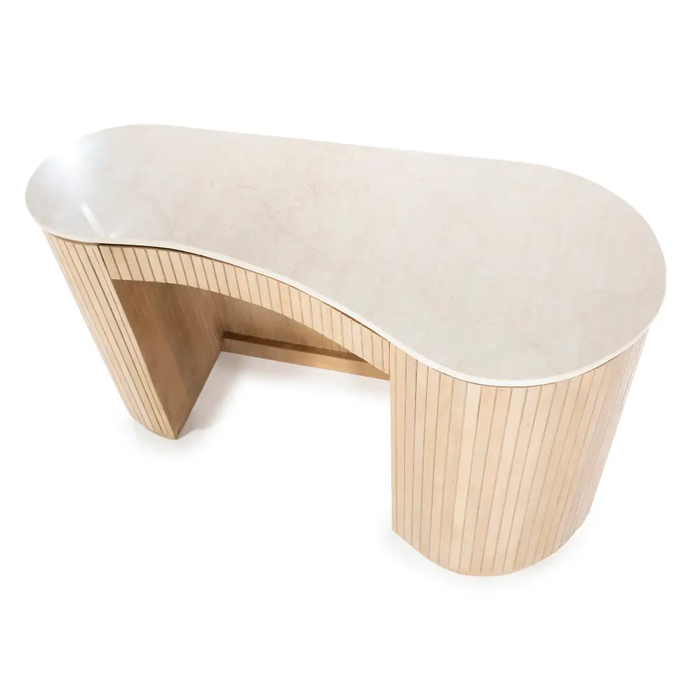 Kira Desk