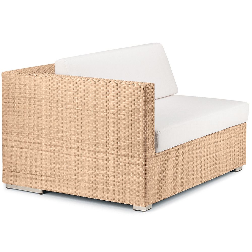 Lounge end right bleach