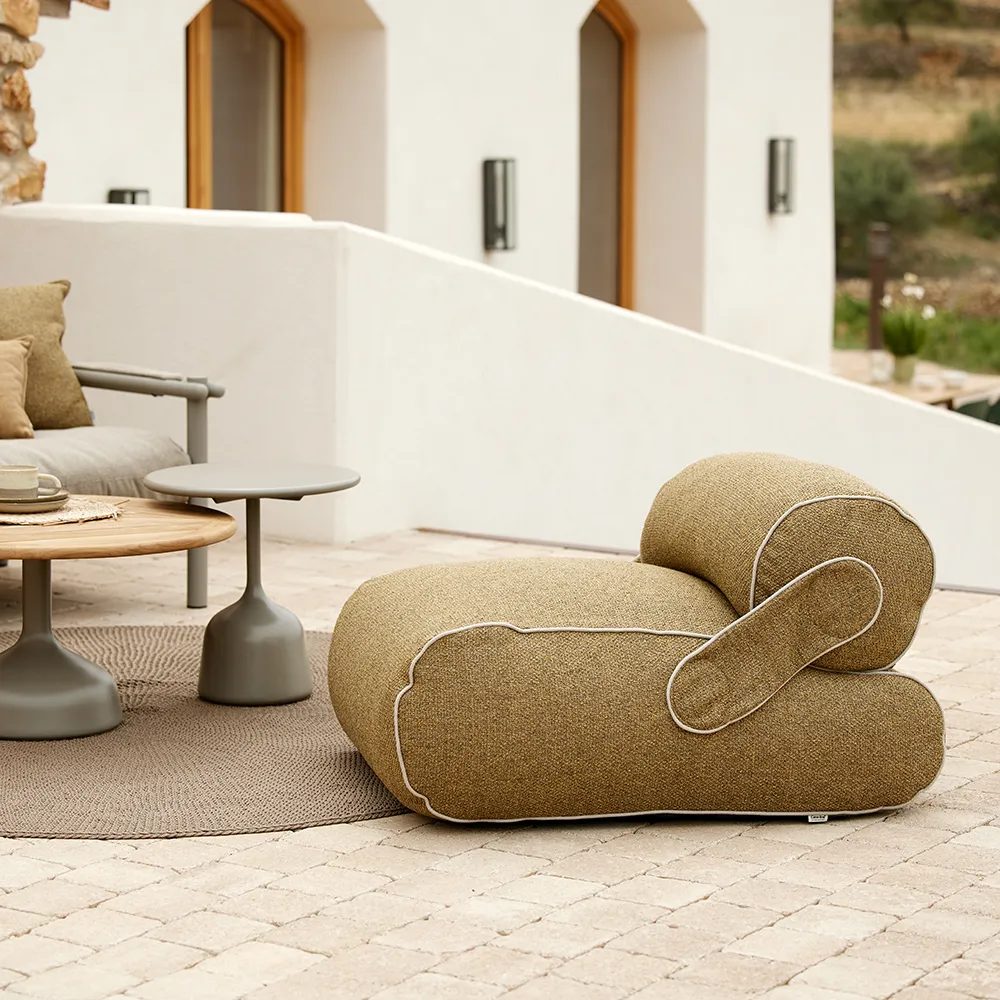 Unite lounge armchair Desert sand