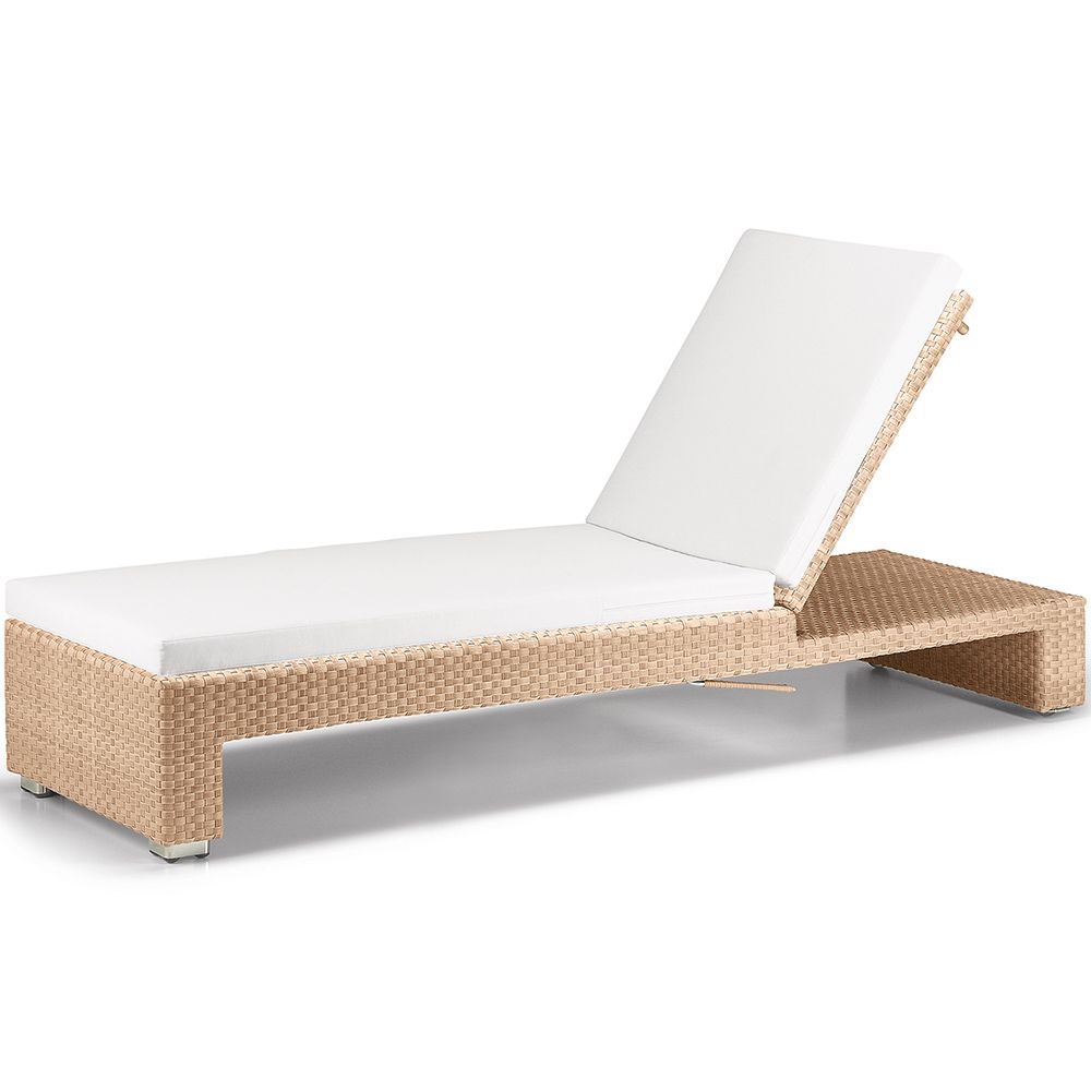 Lounge sunbed bleach